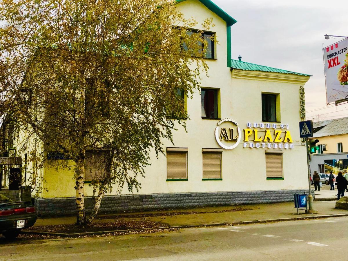 Alplaza Hotel Öskemen Bagian luar foto